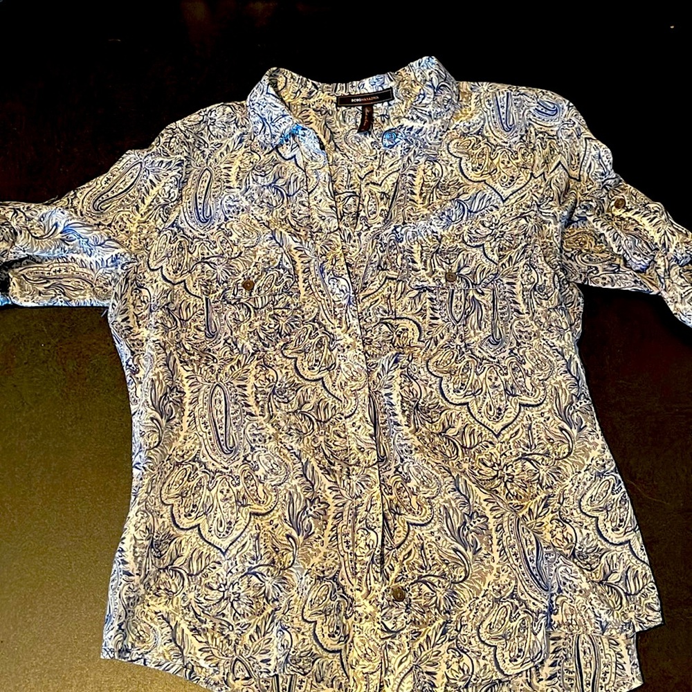 Stunning blue and white BCBG long sleeve cotton/silk blouse, sz M